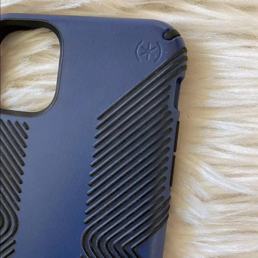 Speck iPhone 11 Pro Max case